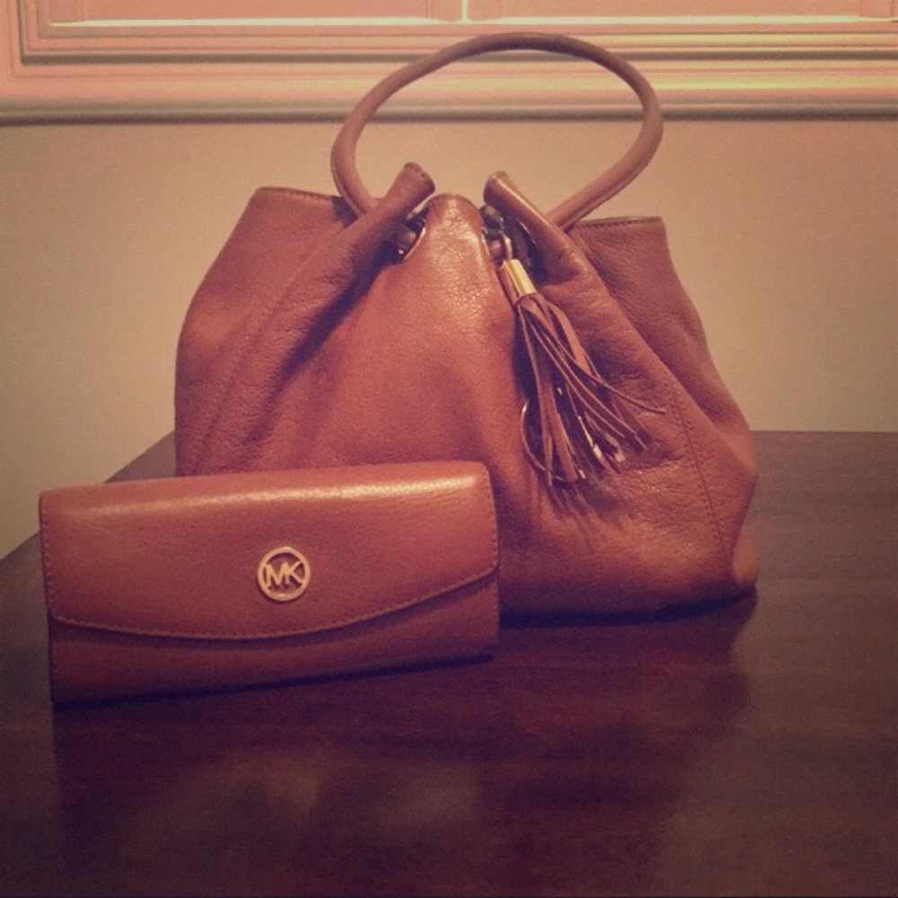 MK purse and wallet